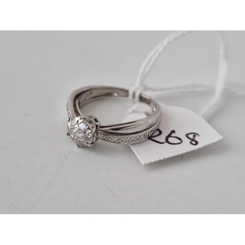 268 - A diamond ring in 9ct size J 2.3g