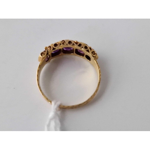 365 - A antique five stone amethyst ring 15ct gold size M