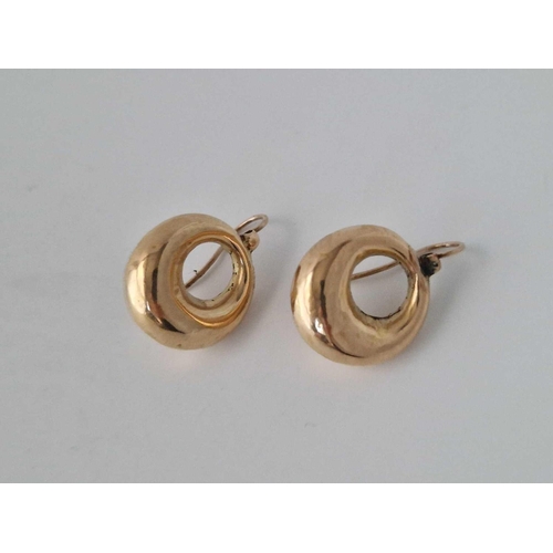 417 - A pair of antique crescent earrings, 15 ct, 2.8 g