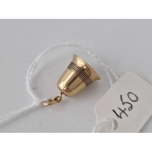 450 - A tinkling bell charm, 9ct, 1.2 g