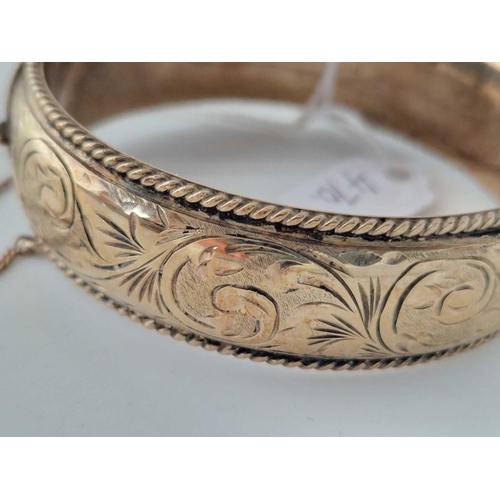 470 - A wide sterling silver gold tone antique bangle 40 gms