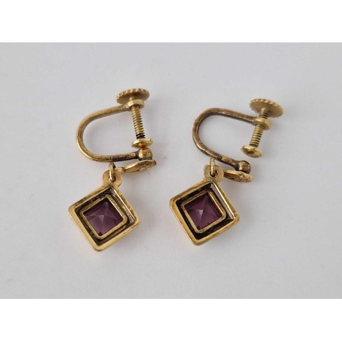 544 - A pair of amethyst screw back earrings, 9ct, 2.9 g