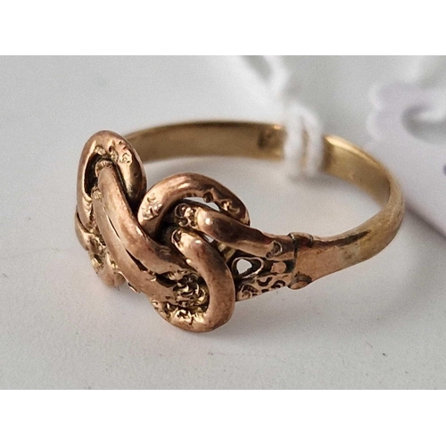 551 - A knot ring 9ct size K 2 gms