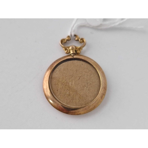 62 - An Edwardian picture locket in 9ct 4.3g