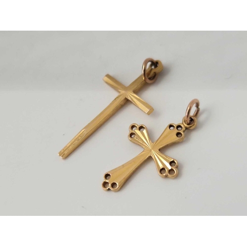 643 - Two 9ct crosses