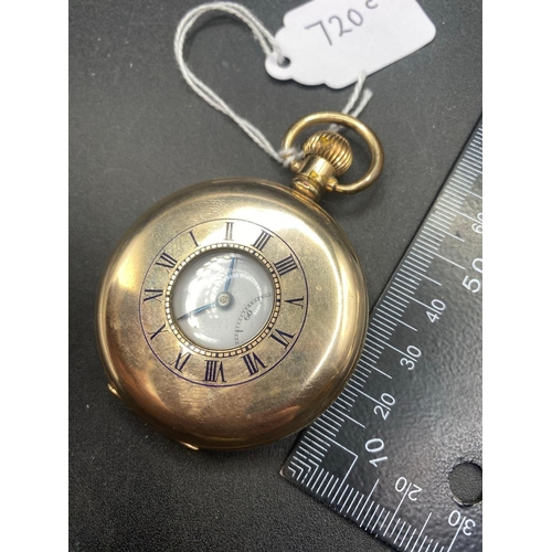 720c - A gents gilt half-hunter pocket watch, W/O