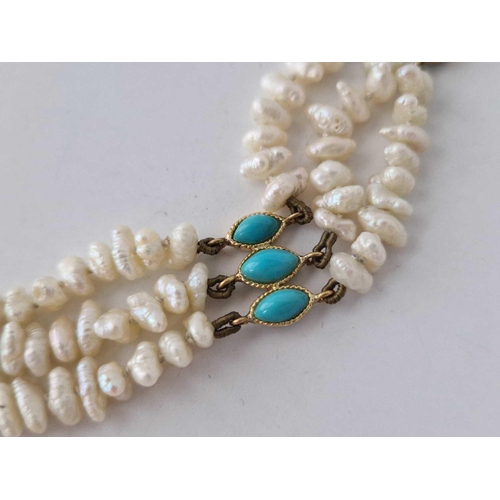 79 - A vintage fresh water pearl gold & turquoise bracelet