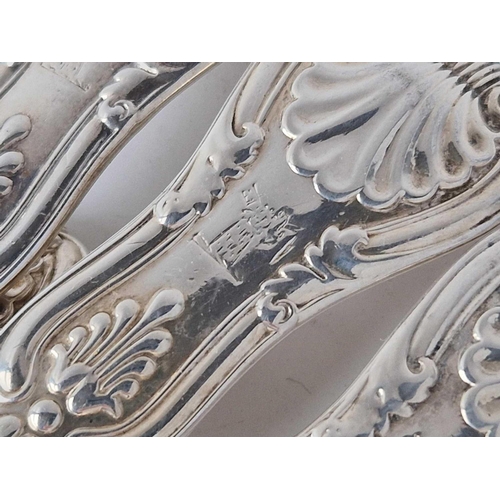 918 - Six matching Kings pattern table spoons also 1861 by GA, 585g