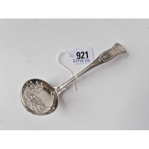 921 - A Victorian Kings Pattern sifter spoon, London 1880, 65g