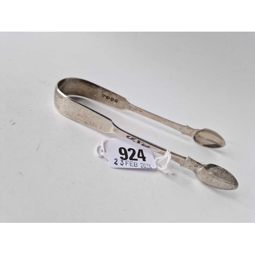 924 - A pair of Georgian fiddle pattern sugar tongs, London 1824 by BD