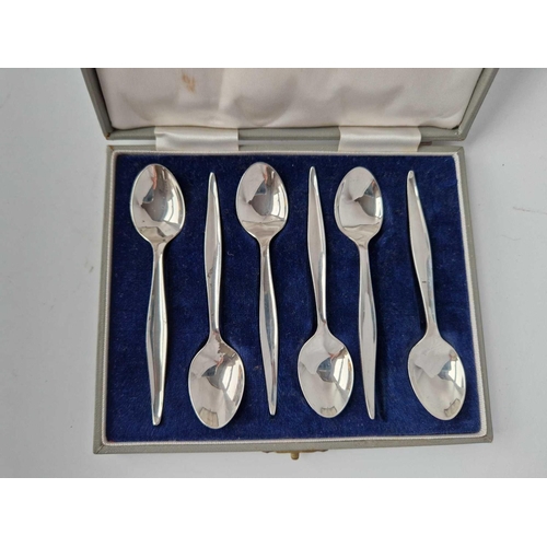 933 - A stylish set of six coffee spoons by Geoffrey G Bellamy, Sheffield 1962