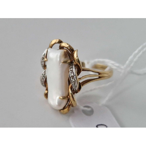 95 - A blister pearl ring 9ct 4 size Q 4 gms