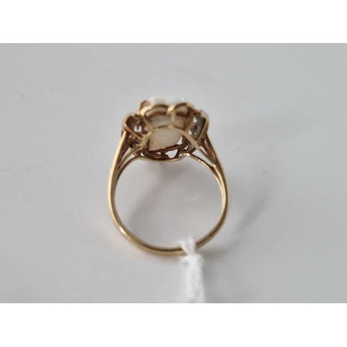 95 - A blister pearl ring 9ct 4 size Q 4 gms