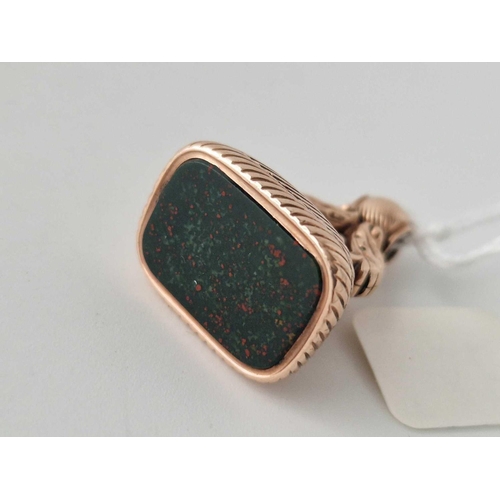 32 - A antique bloodstone seal set in gold 14 gms