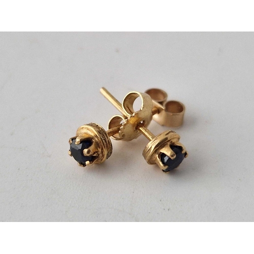 40 - Three pairs of gold earrings sapphire pearl and garnet