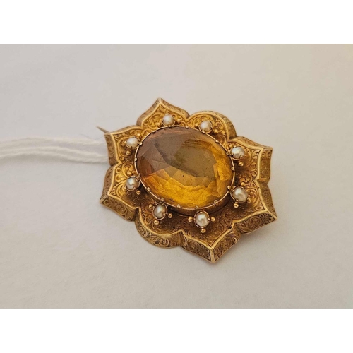 48 - Pretty Victorian brooch set with citrine and pearls, 15ct, 8.9 g