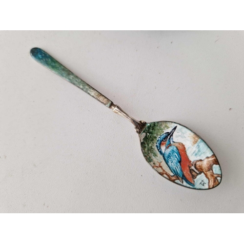 1137 - Enamel decorated with Kingfisher spoon. 4 in long.. Birmingham 1959. Boxed