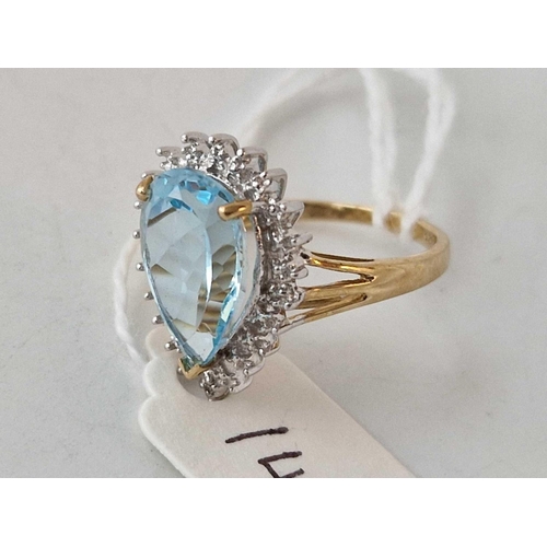 141 - Very pretty large pear-shaped, aquamarine and diamond dress ring 9ct
Size O 3.6g