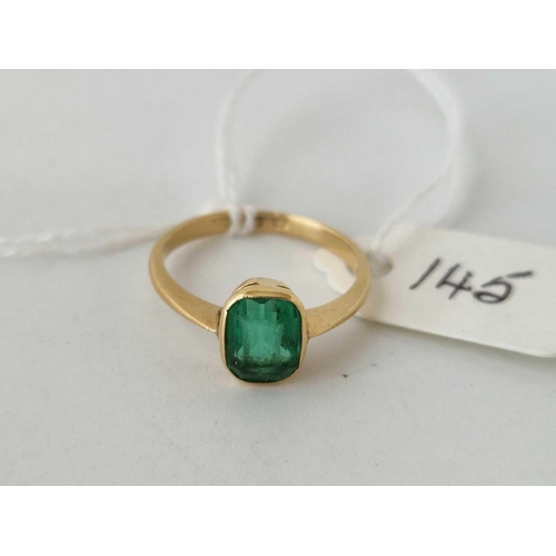 145 - Antique Soude Emerald single stone ring 18ct hallmarked 2.4gms Size M