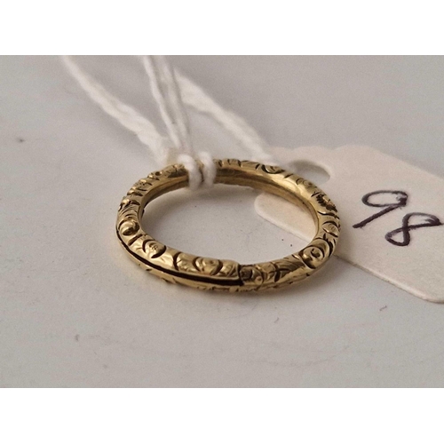 98 - A 19th C gold split ring, 1.7 g