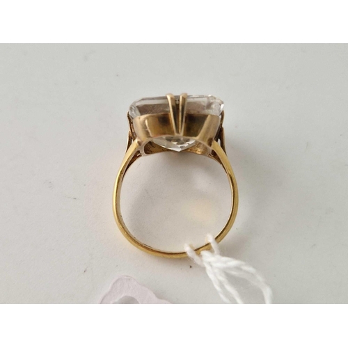 1 - A VICTORIAN RING WITH CLEAR STONE 22 CT GOLD SIZE P 6.3 GMS