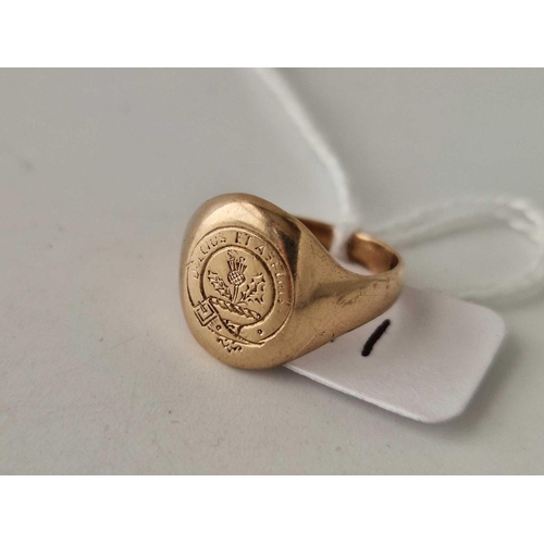 11 - A signet ring 9ct size I 3.6 gms