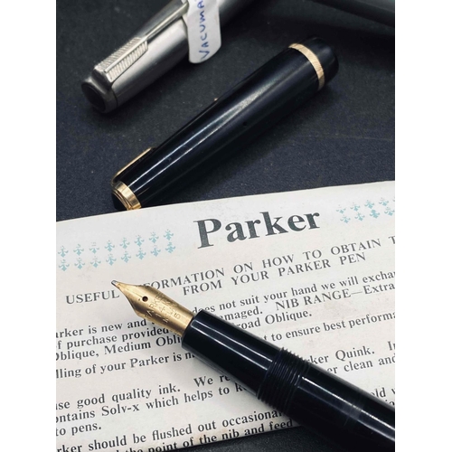 1734 - Parker Vacumatic pen in box and another