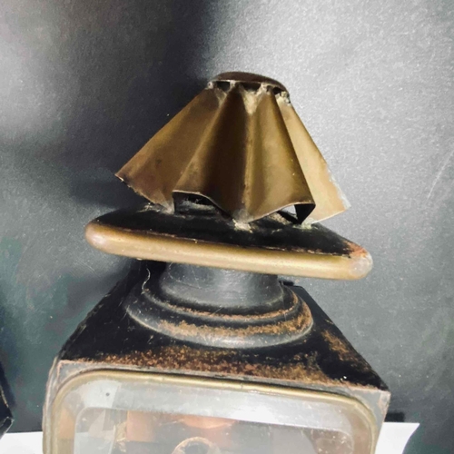 1742 - Two old carriage lamps