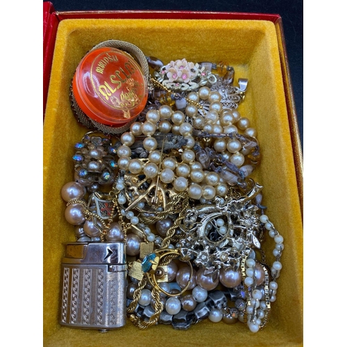 262 - Box of costume jewellery