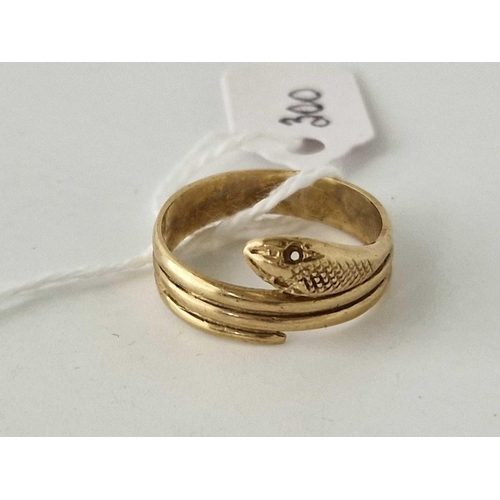 300 - A snake ring 9ct size S 4 gms