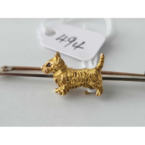 494 - A dog brooch 9ct 5.1 gms