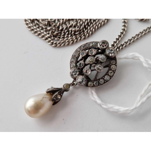 546 - A circular pendant with pearl drop 24 inch