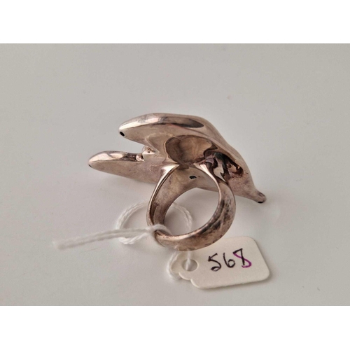 568 - A large silver Lilly flower ring size S