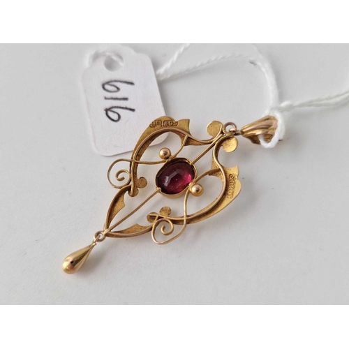 616 - A garnet pendant 9ct 1.8 gms