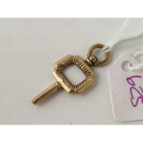 625 - A Georgian gold mounted watch key