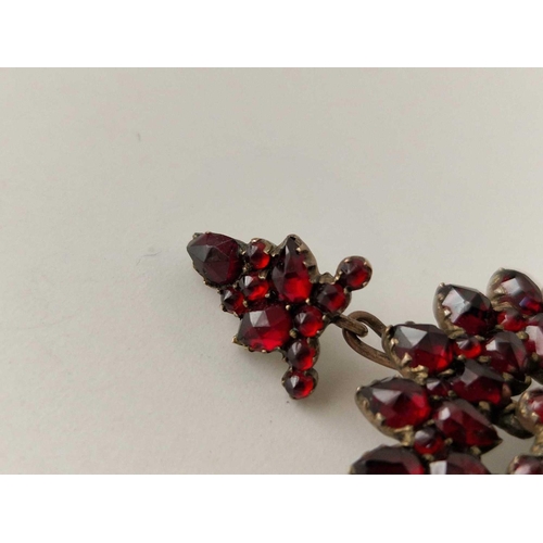 640 - A ANTIQUE GARNET BROOCH AND EARRING SET BOXED