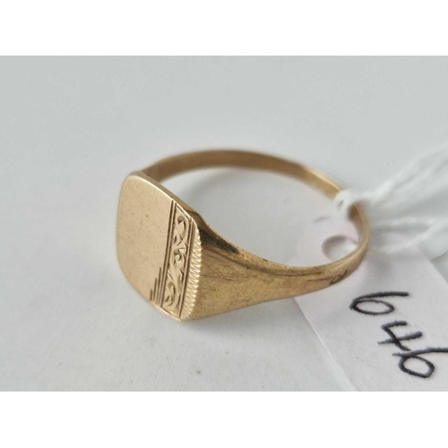 646 - A gents signet ring 9ct size Z + 2 2.6 gms