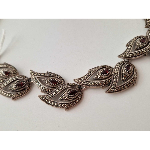 699 - a silver and marcasite neck collar 16 inch 100 gms