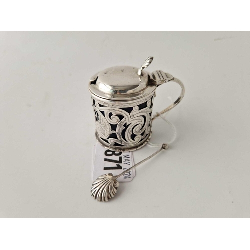 871 - A fancy mustard pot with pierced scroll sides, Birmingham 1901, B.G.L