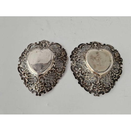 903 - A pair of small heart shaped embossed dishes, 3.5 inches wide, Birmingham 1897, 31 g