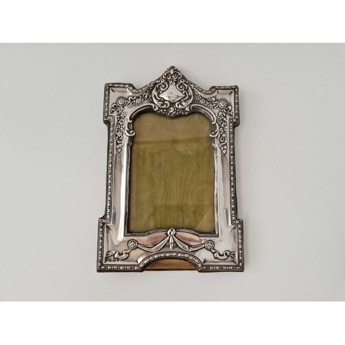 938 - An architectural photo frame with decorated border, 9 inches high, Birmingham 1910 by RP DC