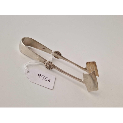 995a - A pair of asparagus tongs, London 1900 by CB, 47 g