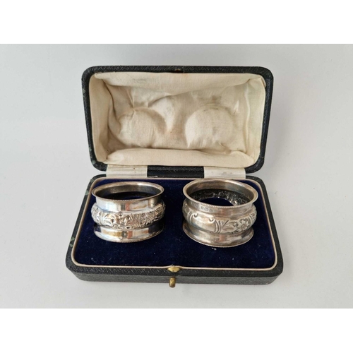 995X - Pair of boxed napkin rings with embossed panel. Birmingham 1918