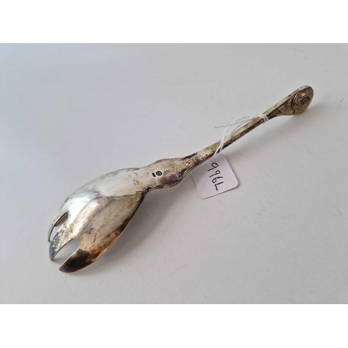 996L - Georg Jensen serving fork, leaf decorated spoon. 7.5 in long. 75 gms