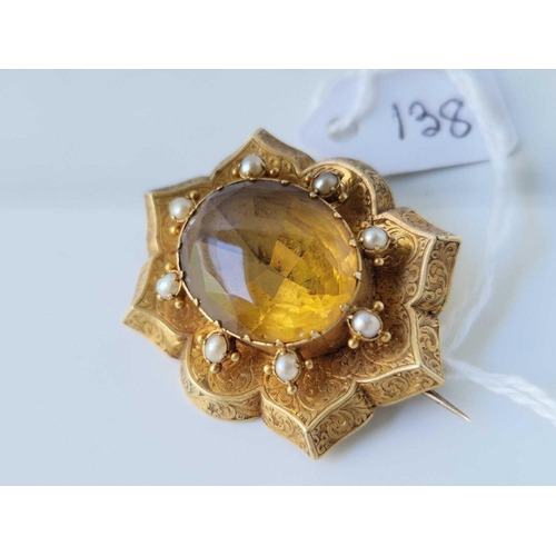 138 - A VICTORIAN LARGE CITRINE AND PEARL BROOCH, 15ct, 8.9 g