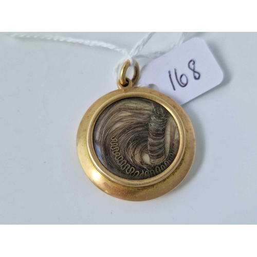 168 - A VICTORIAN MOURNING LOCKET PENDANT, 15ct, 10.3 g