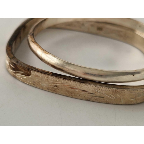 205 - 2 x silver hinged bangles 19g