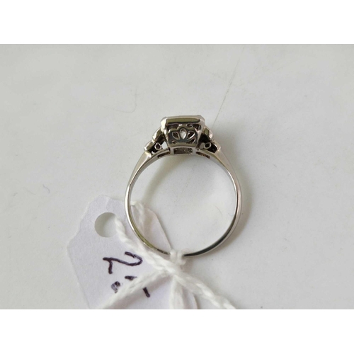 25 - A PLATINUM DIAMOND SOLITAIRE RING APPROX 1CT, size K, 2.9 g