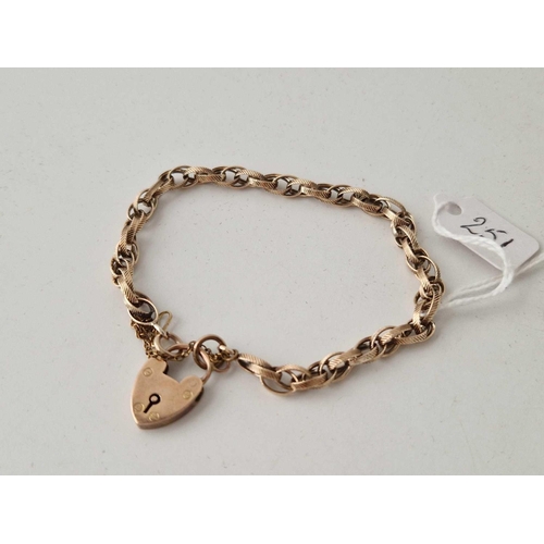 251 - A VICTORIAN GOLD FANCY BRACELET WITH PADLOCK CLASP,
7 inch, 9.8 g