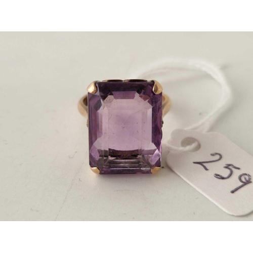 259 - An Art Deco large amethyst set ring, 14ct, size M, 7 g